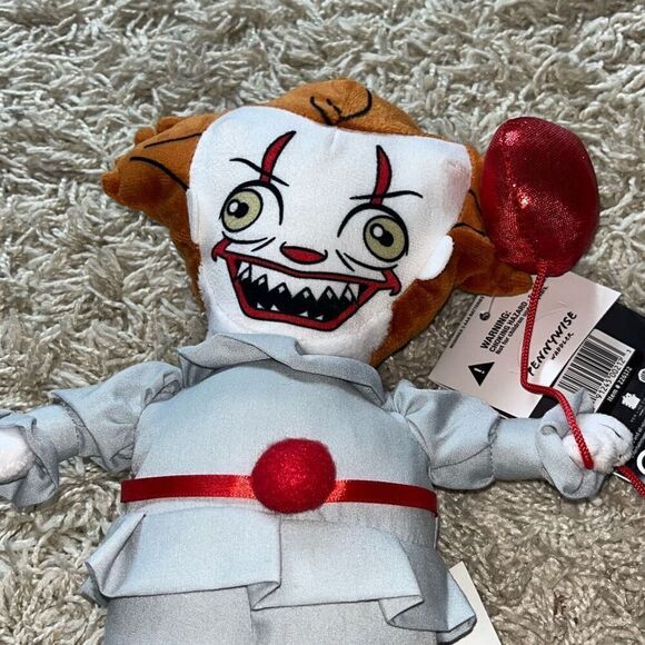 Gemmy PENNYWISE ‘IT’ Chapter 2  11.5" Animated  Musical Plush Waddler (2021) New - Picture 7 of 9